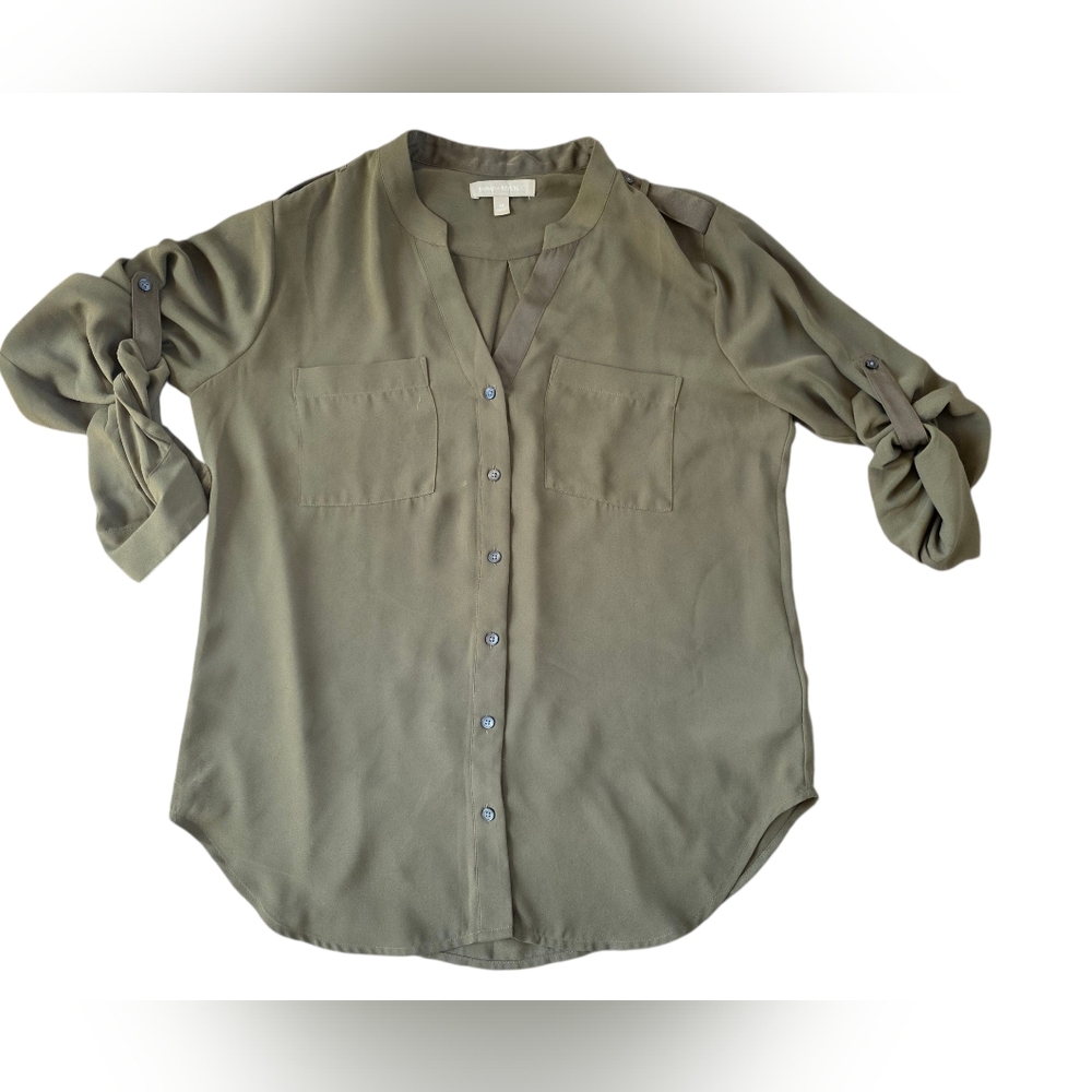 Banana Republic Green Buttonup Blouse Size M